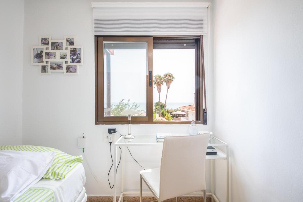 Isola Beachside Apartment บาเลนเซีย ภายนอก รูปภาพ