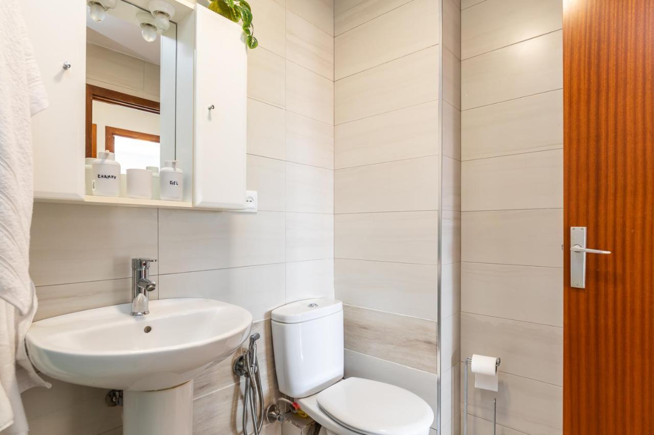 Isola Beachside Apartment บาเลนเซีย ภายนอก รูปภาพ